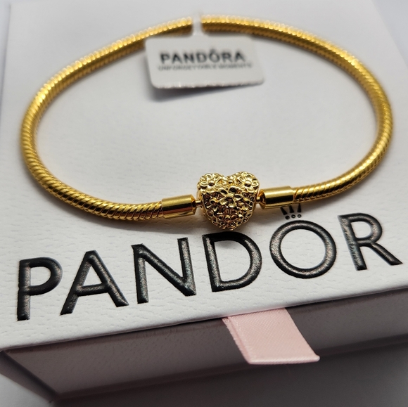 Pandora Moments 14k Golden Plated Snake Chain Charm Bracelet Size 7.5 In Sale!! - Picture 2 of 7